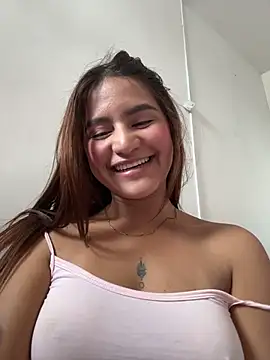 ViankaRose Chat XXX in diretta