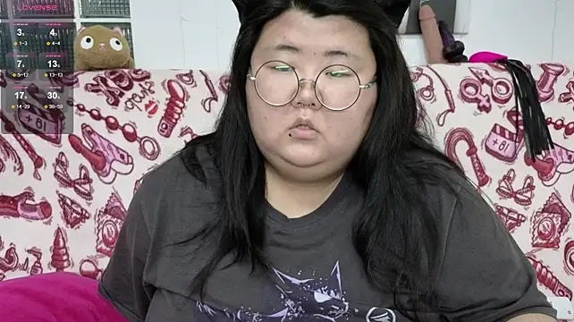 Nadine_asian's Live XXX Chat