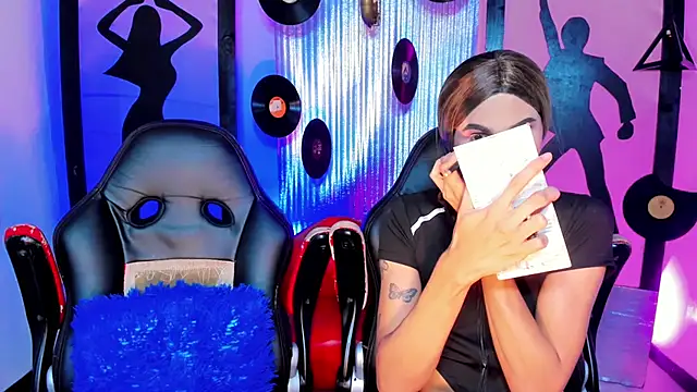 XXX chat uživo modela Lecsis_Lincy