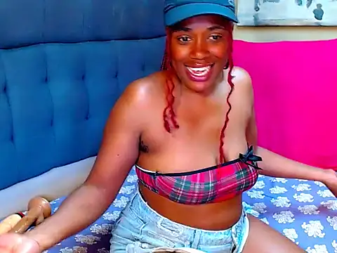 EbonyBlackBabe Adlı Modelin Canlı XXX Sohbeti