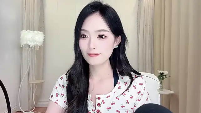 دردشة LiLy0608 الجنسية المباشرة