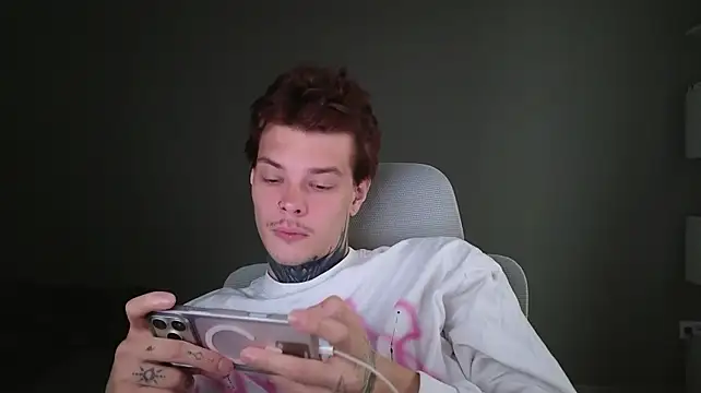 XXX chat uživo modela DENIS_HERE
