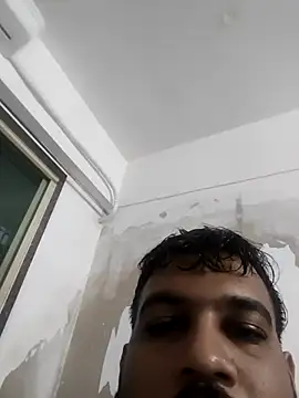 הופעת וובקאם של vinay_smalldick