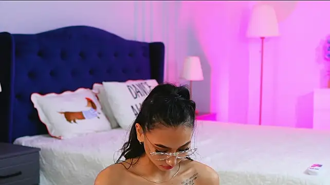 JessieePink Chat XXX in diretta