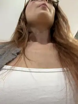 LilluKatten Chat XXX live
