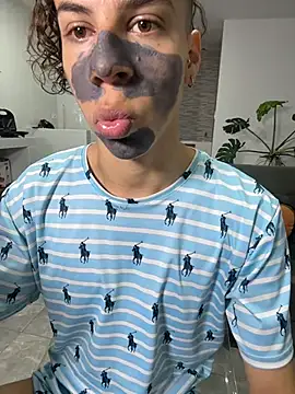 Chatroom XXX en direct de grey___27