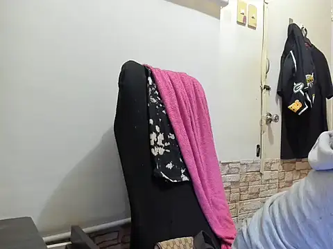 Živý XXX chat manilafoxts