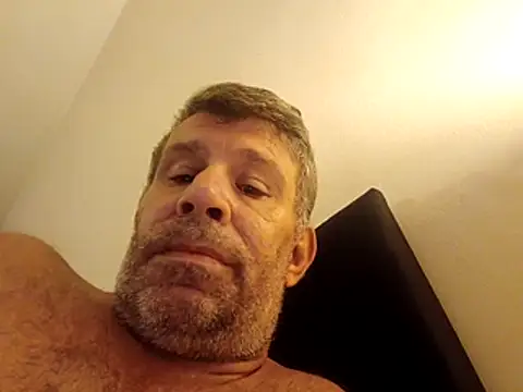 XXX chat uživo modela stud2512