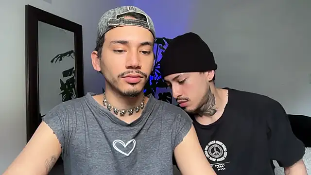 Chat XXX en directo de Noah_and_Steven