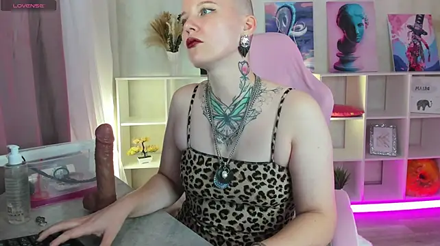 Ruby_Toreadorr Live XXX Chat