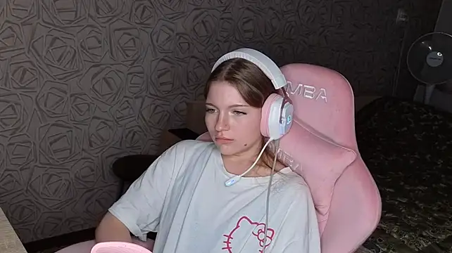 Juliiaa Adlı Modelin Canlı XXX Sohbeti