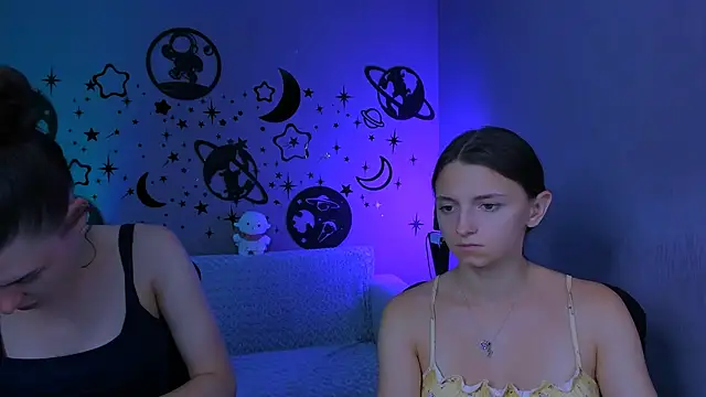 Chat XXX en directo de caroline_honeyy
