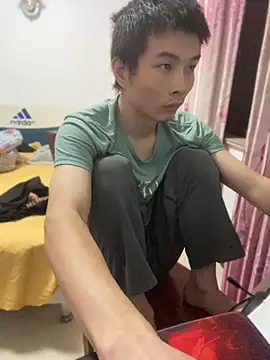 gutou001 Chat XXX live