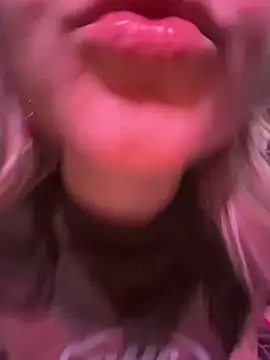 צ'אט XXX בשידור חי של Cutiepiespanks