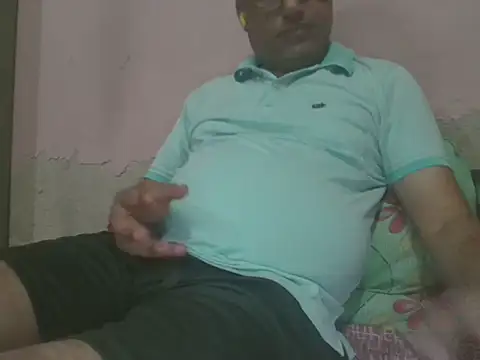 הופעת וובקאם של Desi_couple85