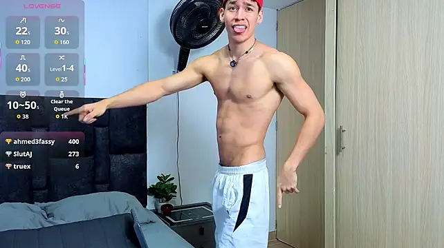 Luke_Muscle – Naživo XXX chat