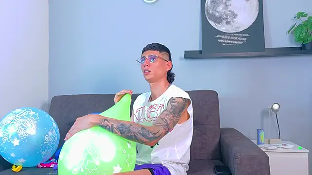 BryanGrey__ লাইভ XXX চ্যাট