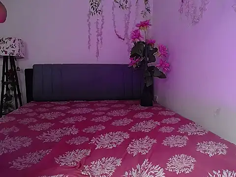 Love_Sundari's Live XXX Chat