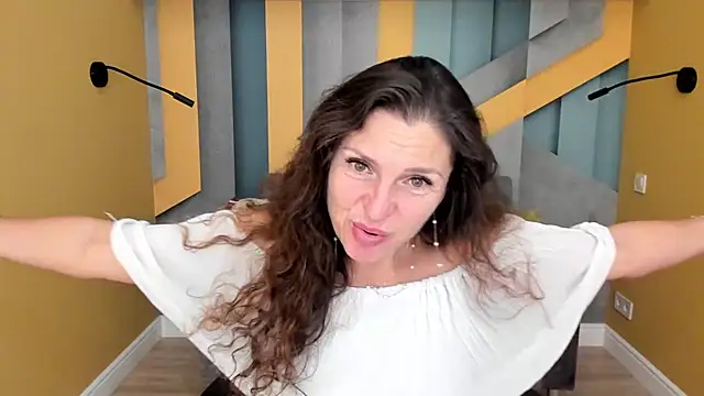 Chat +18 de EllaLong ao vivo