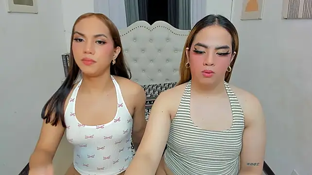 ElaraDeLuca 라이브 XXX 채팅