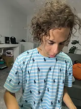 grey___27 XXX чат на живо