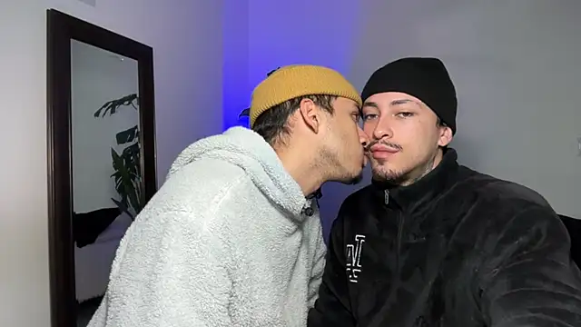 Noah_and_Steven 라이브 XXX 채팅