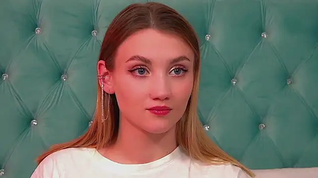 StacyEvances' Live XXX Chat