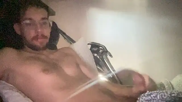 adam88231's Live XXX Chat