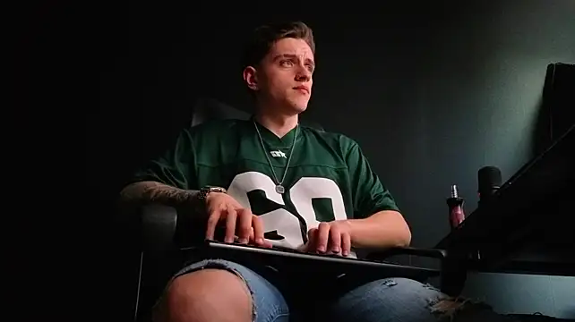 FelixStarkk Live XXX Chat