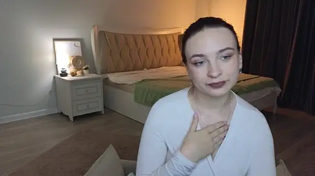 Chat +18 de MaureenFazenbaker ao vivo