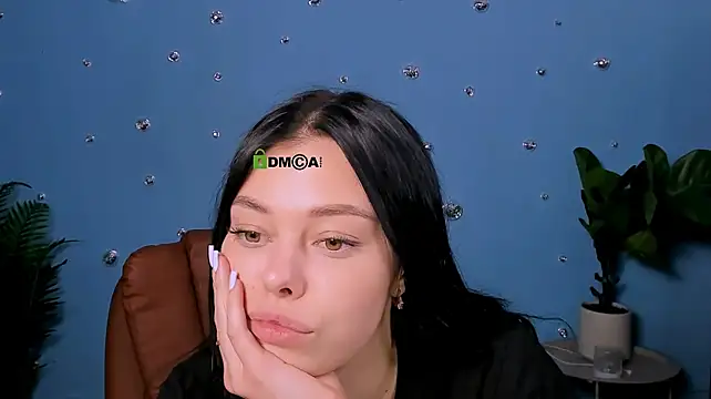 XXX chat uživo modela laura_dark_