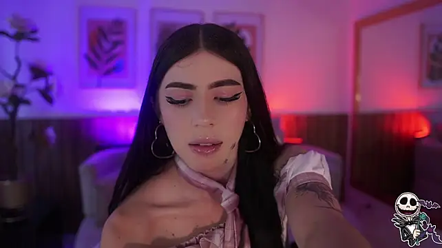 צ'אט XXX בשידור חי של JadeSummerr
