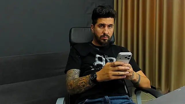 LoganStroud Chat XXX live