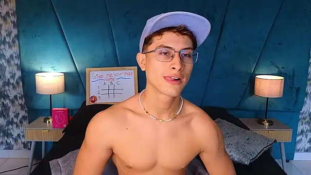 Aaron_Eze 라이브 XXX 채팅