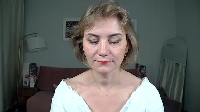 AdeleRocher Chat XXX live