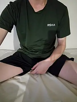 ccchhhaaann Show in webcam