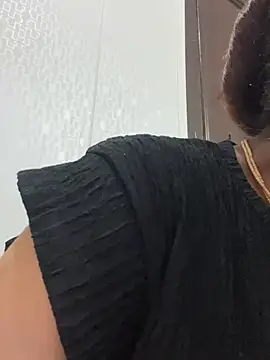 Chat +18 de Ahana_Cutie ao vivo