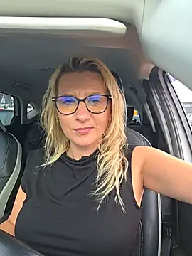 XXX chat uživo modela KaylinJan