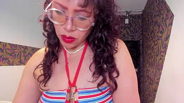 Charlot_Milf__'s Live XXX Chat