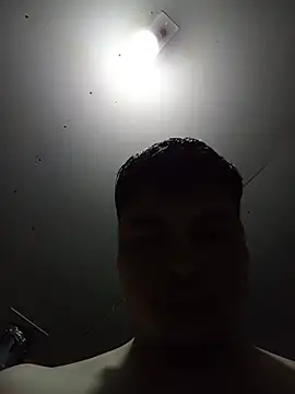 XXX chat uživo modela deemonioo6666