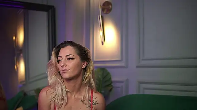 MichelleJo Adlı Modelin Canlı XXX Sohbeti