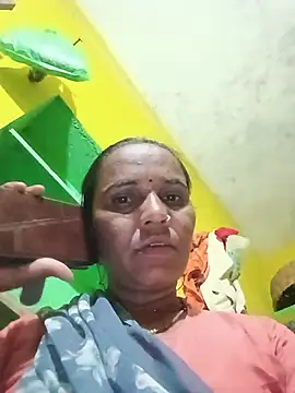 Priya_cutR's Live XXX Chat