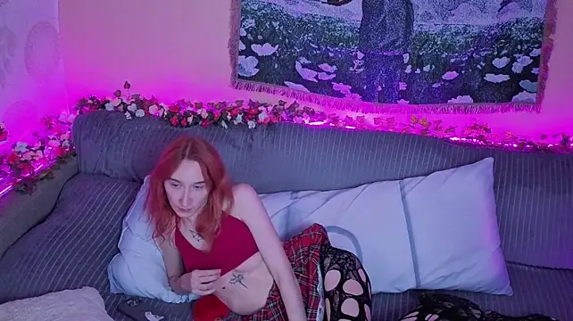 Redd_Foxyyn Live XXX chat