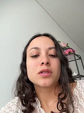 Megan_Rodrigo Live XXX-Chat