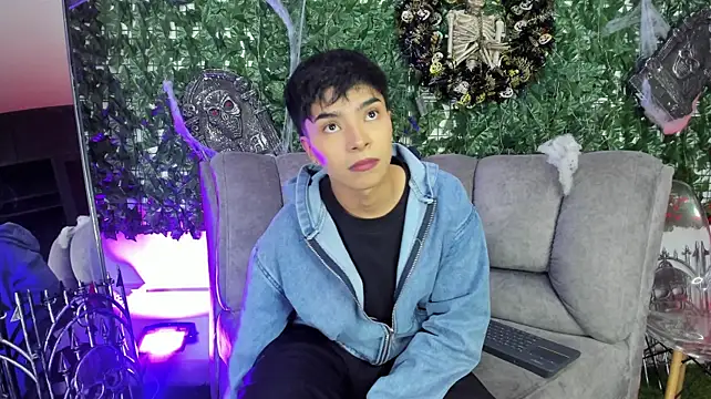 Colman1_ Live XXX-Chat