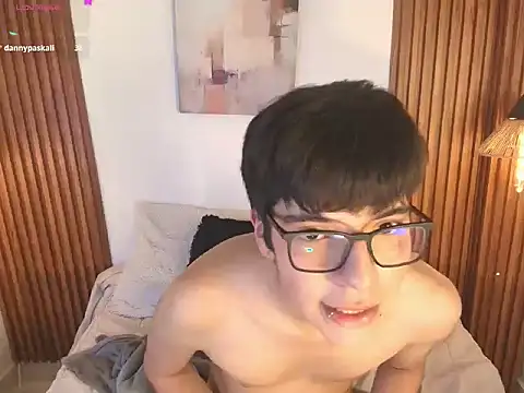 Czat XXX na żywo – Milo_Wolff