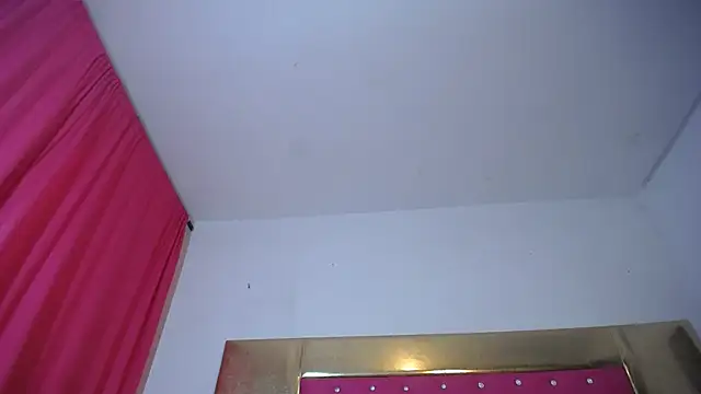 Czat XXX na żywo – Vicky_doll333