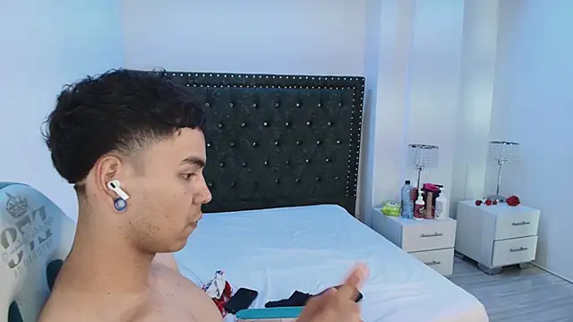 Jaden_and_sofia 라이브 XXX 채팅