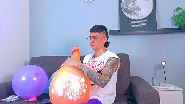 BryanGrey__ XXX чат на живо