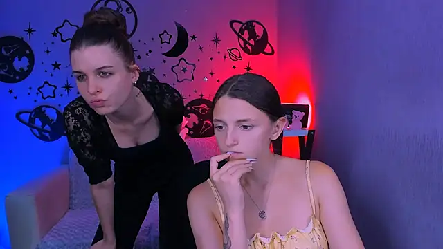 caroline_honeyy's Live XXX Chat